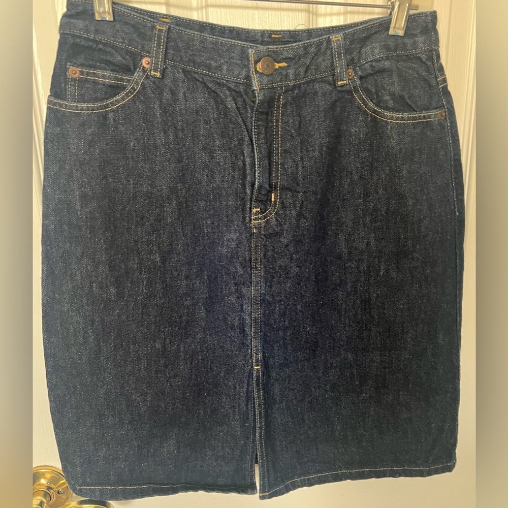 The Limited Dark Blue Denim Jean Pencil Skirt Sz 8 slit in front 5 pocket design - Picture 2 of 6
